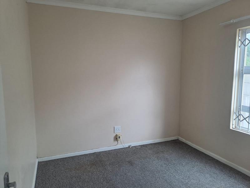2 Bedroom Property for Sale in Gaylee Western Cape